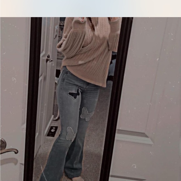 Hollister Blue Skinny Jeans with Butterfly Appliqués - Picture 5 of 5